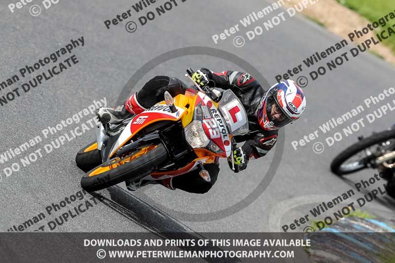 enduro digital images;event digital images;eventdigitalimages;lydden hill;lydden no limits trackday;lydden photographs;lydden trackday photographs;no limits trackdays;peter wileman photography;racing digital images;trackday digital images;trackday photos